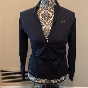 Nike Fitted Sports Quarter Zip Pullover - Black